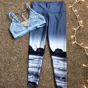 aerie MOVE arctic landscape leggings